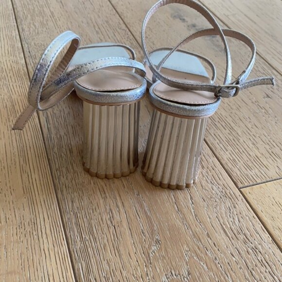 ANTHROPOLOGIE SCALLOPED BLOCK HEEL STRAPPY SANDALS - Picture 4 of 9